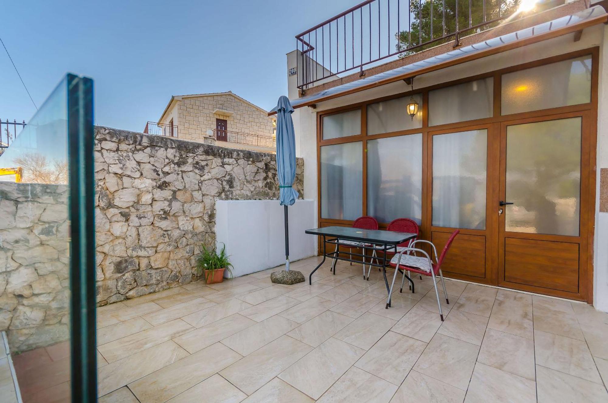 Apartments Tabak Trogir Exteriör bild